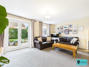 Living Room- click for photo gallery